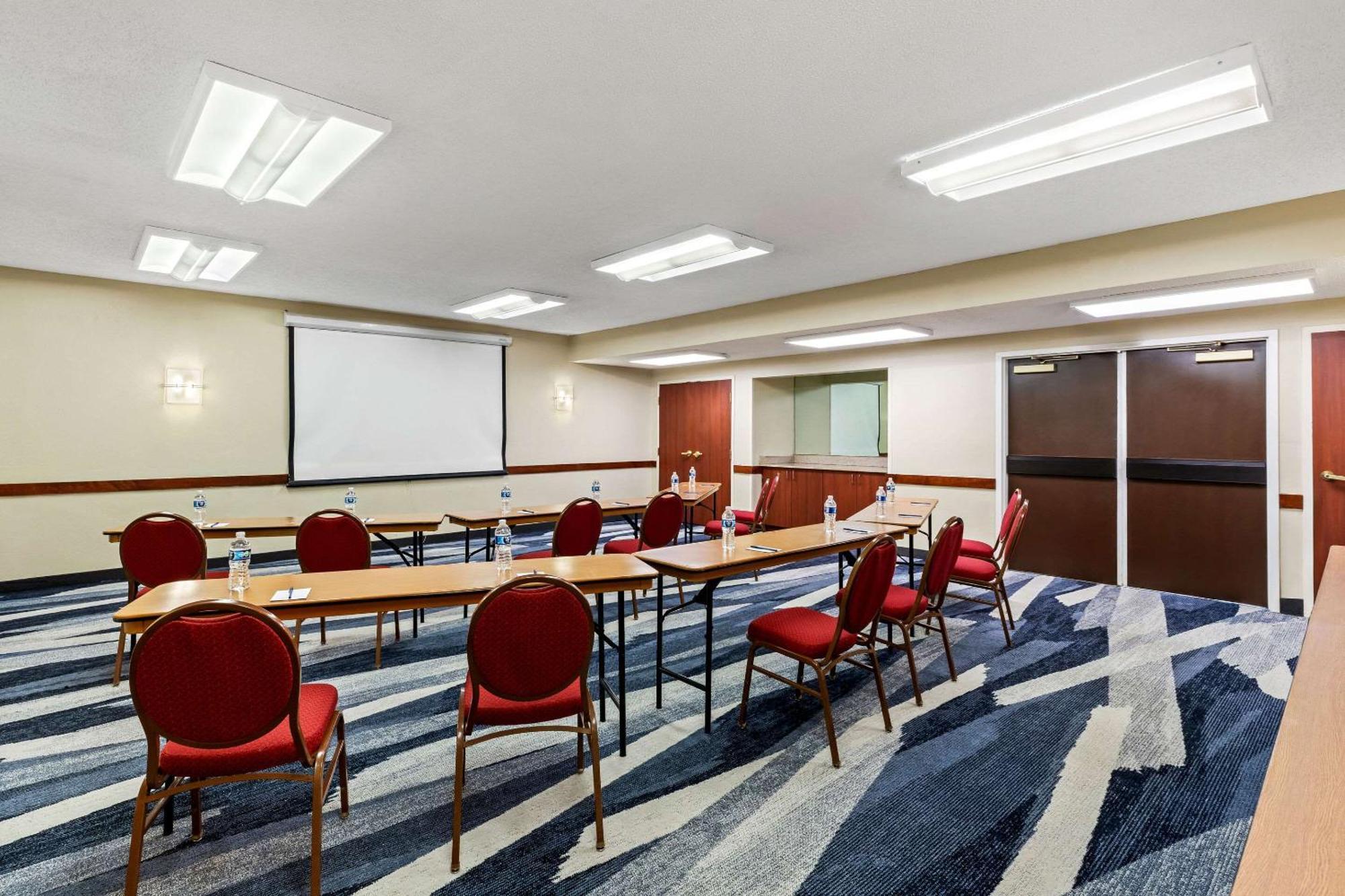 Comfort Inn Roswell-Dunwoody ภายนอก รูปภาพ